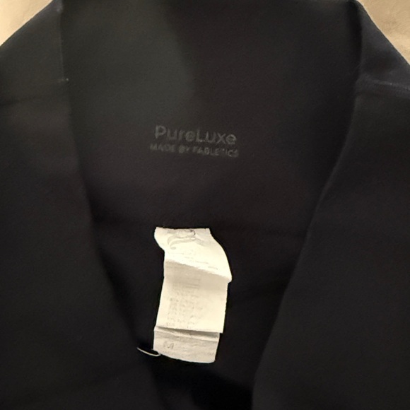 Fabletics PureLux Black Shorts with pockets - Picture 3 of 3